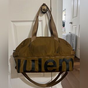 Lululemon duffle bag